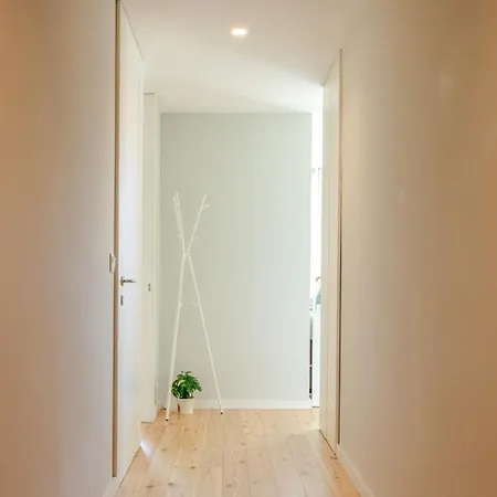 Hostwise - Modern & Cozy Flat | Near The * Matosinhos (Porto)