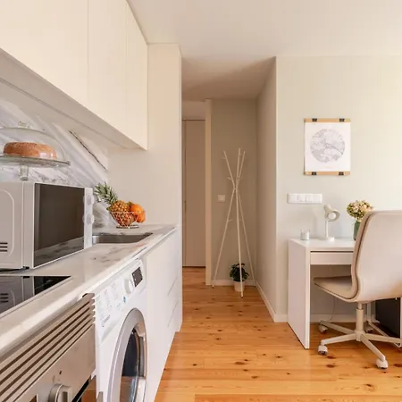 Hostwise - Modern & Cozy Flat | Near The Matosinhos (Porto)