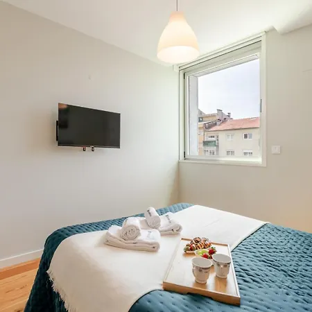 Apartment Hostwise - Modern & Cozy Flat | Near The Matosinhos (Porto)