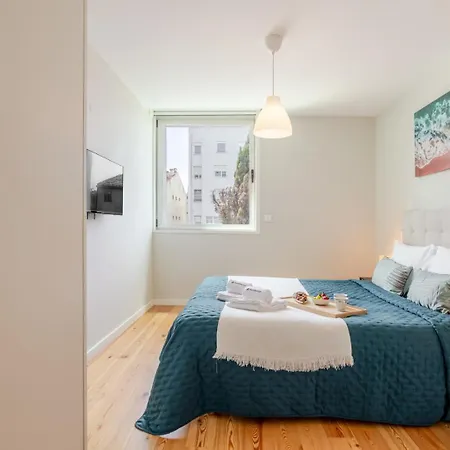 Hostwise - Modern & Cozy Flat | Near The *