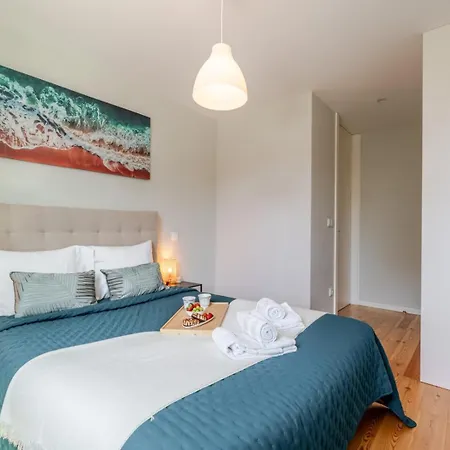 Hostwise - Modern & Cozy Flat | Near The * Matosinhos (Porto)