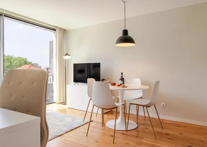 Appartement Hostwise - Modern & Cozy Flat | Near The *