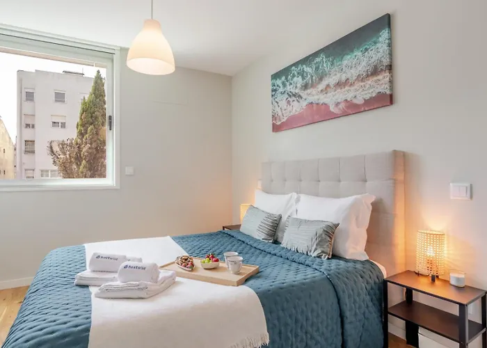 Apartamento Hostwise - Modern & Cozy Flat | Near The *